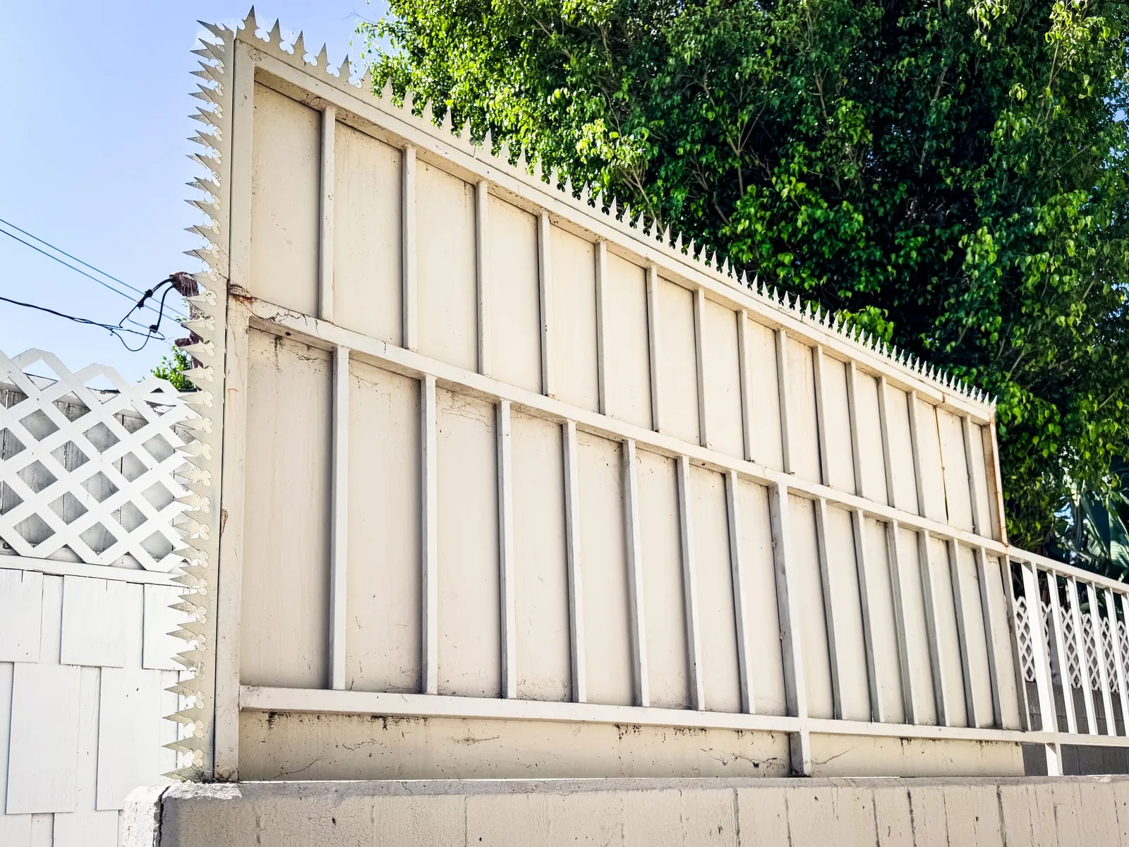 What Actually Deters Burglars? (Evidence From Convicted Offenders)