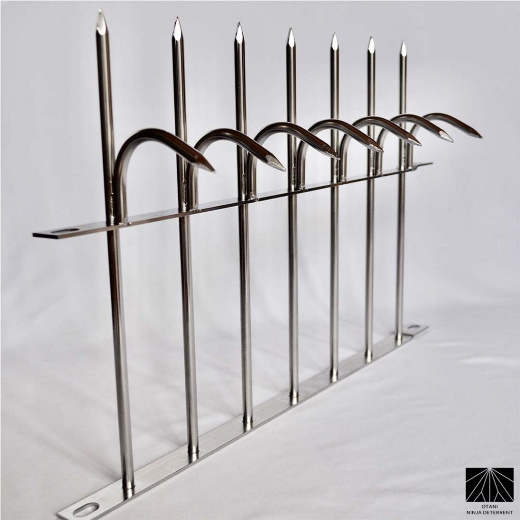 Classic Middle シルバー ステンレス シングルブレード – 高さ340mm (13.39インチ) × 長さ530mm (20.87インチ)
