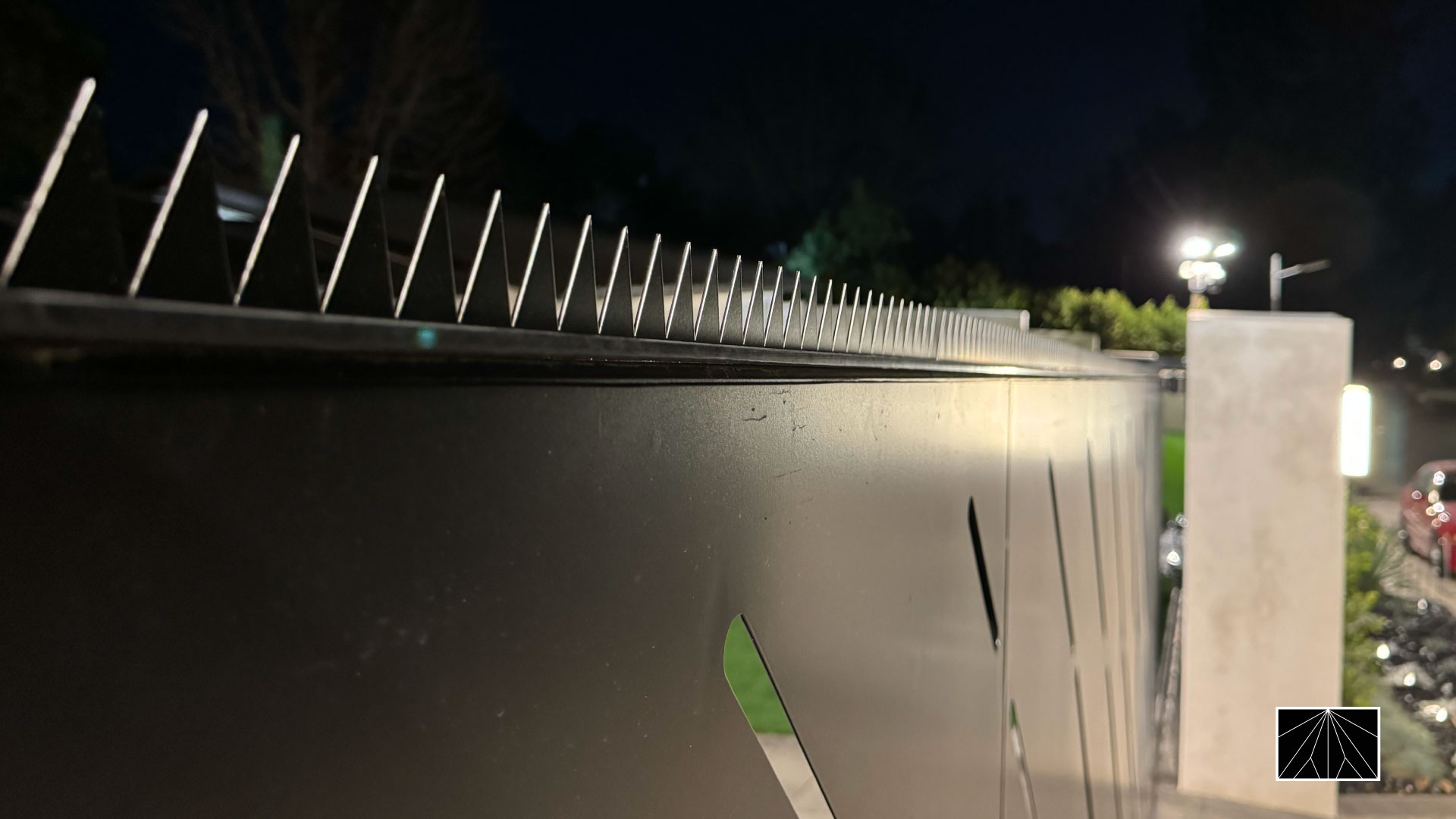 Stainless HEART on a traditional Japanese house