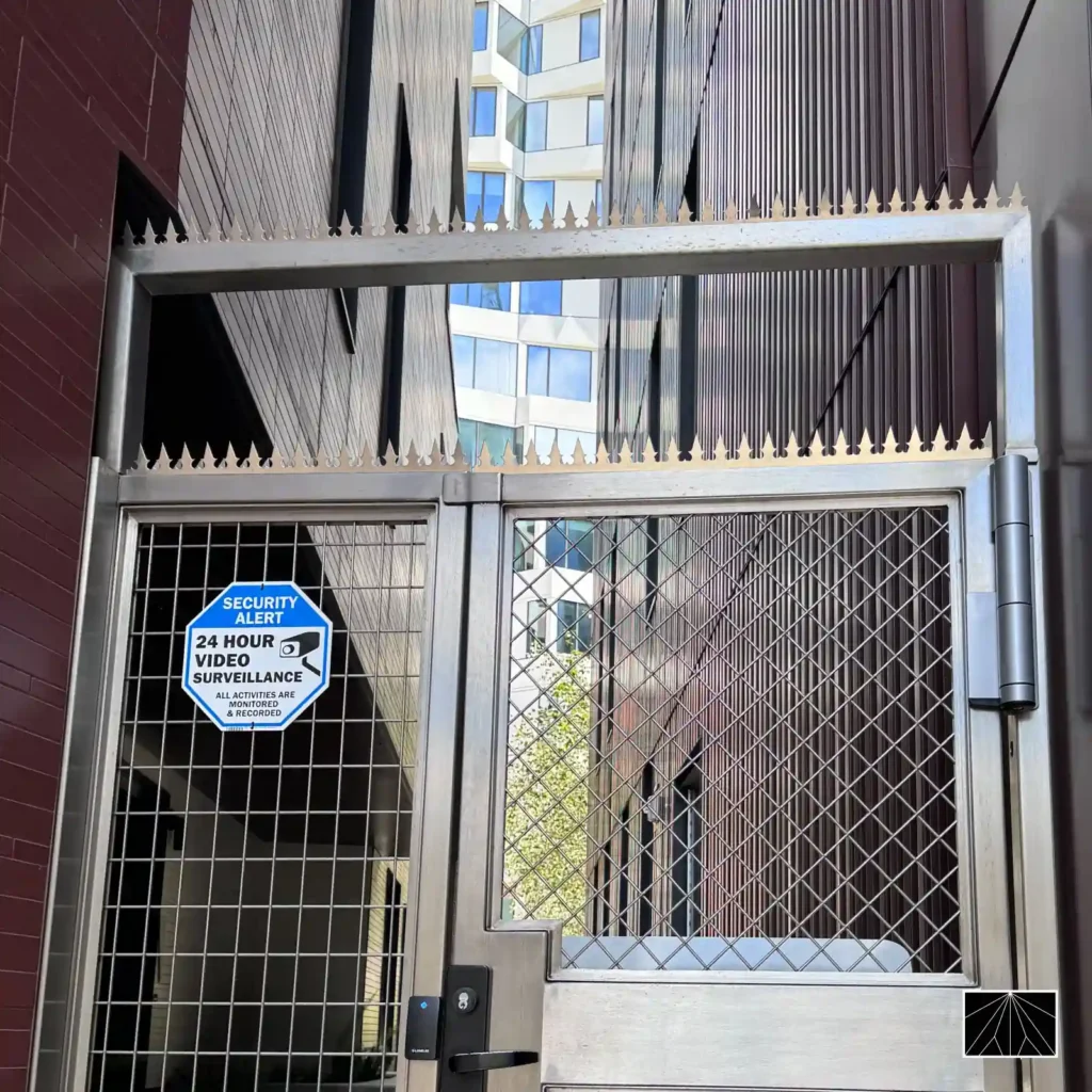 urban-security-gate-stainless-spikes